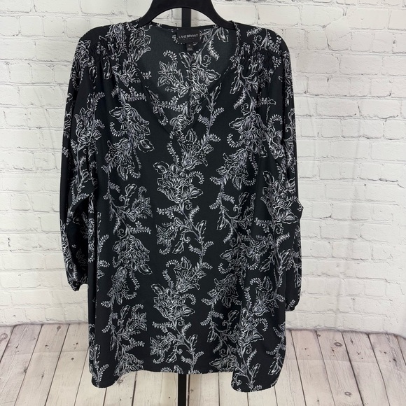 Lane Bryant Black Floral Print Split Neck 3/4 Sleeve Boho Top Size 20 - Picture 1 of 7